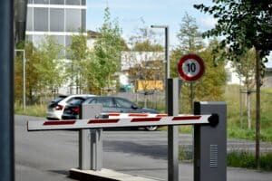 Poste de garde et gardiennage pour sites professionnels